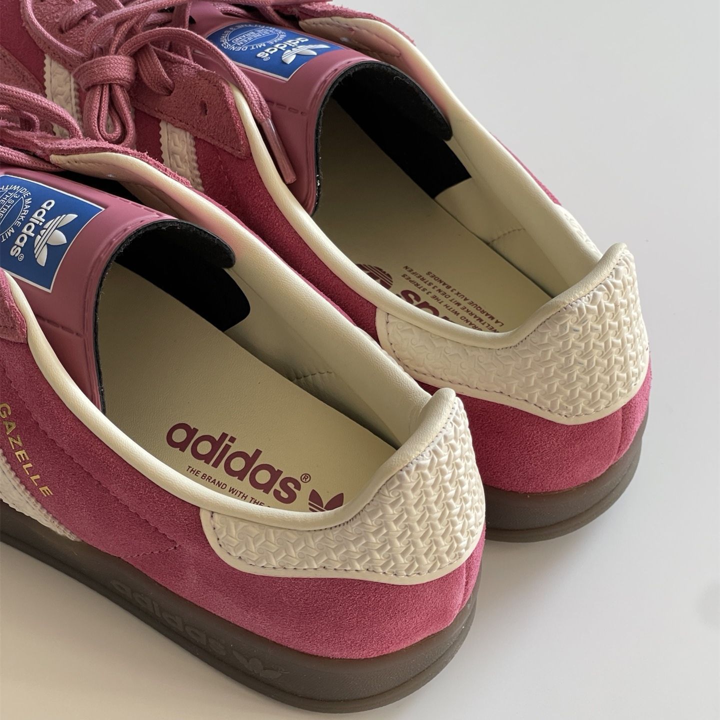 新品 adidas Gazelle Indoor トレーナー スポーツシューズ ピンク・クラウド・ホワイト