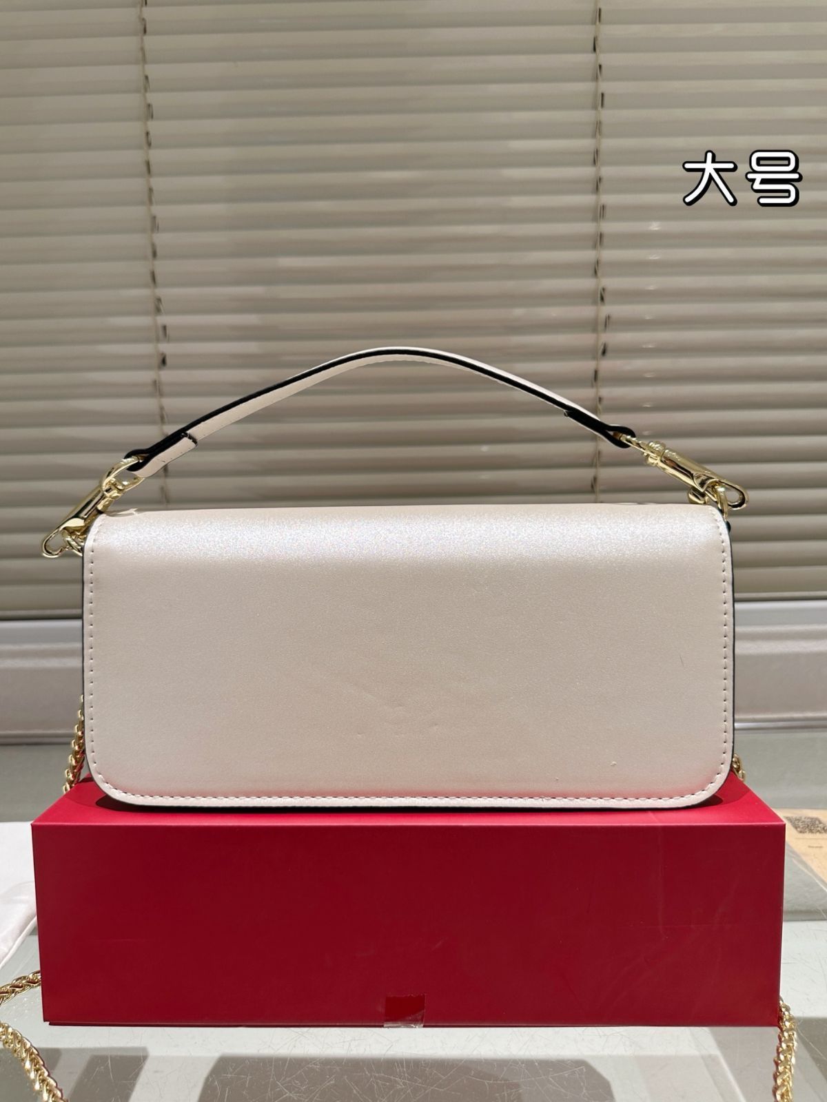 今日 VALENTINO Loco ショルダーバッグ-MM輸入1