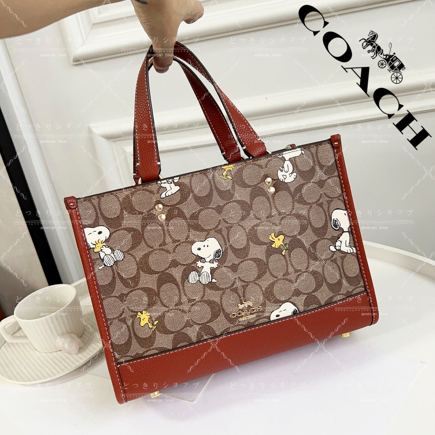 COACH×スヌーピーコラボ！デンプシー30トートバッグ途中CE862可愛さ満点 COACH×スヌーピーコラボ！デンプシー30トートバッグ途中：CE862
