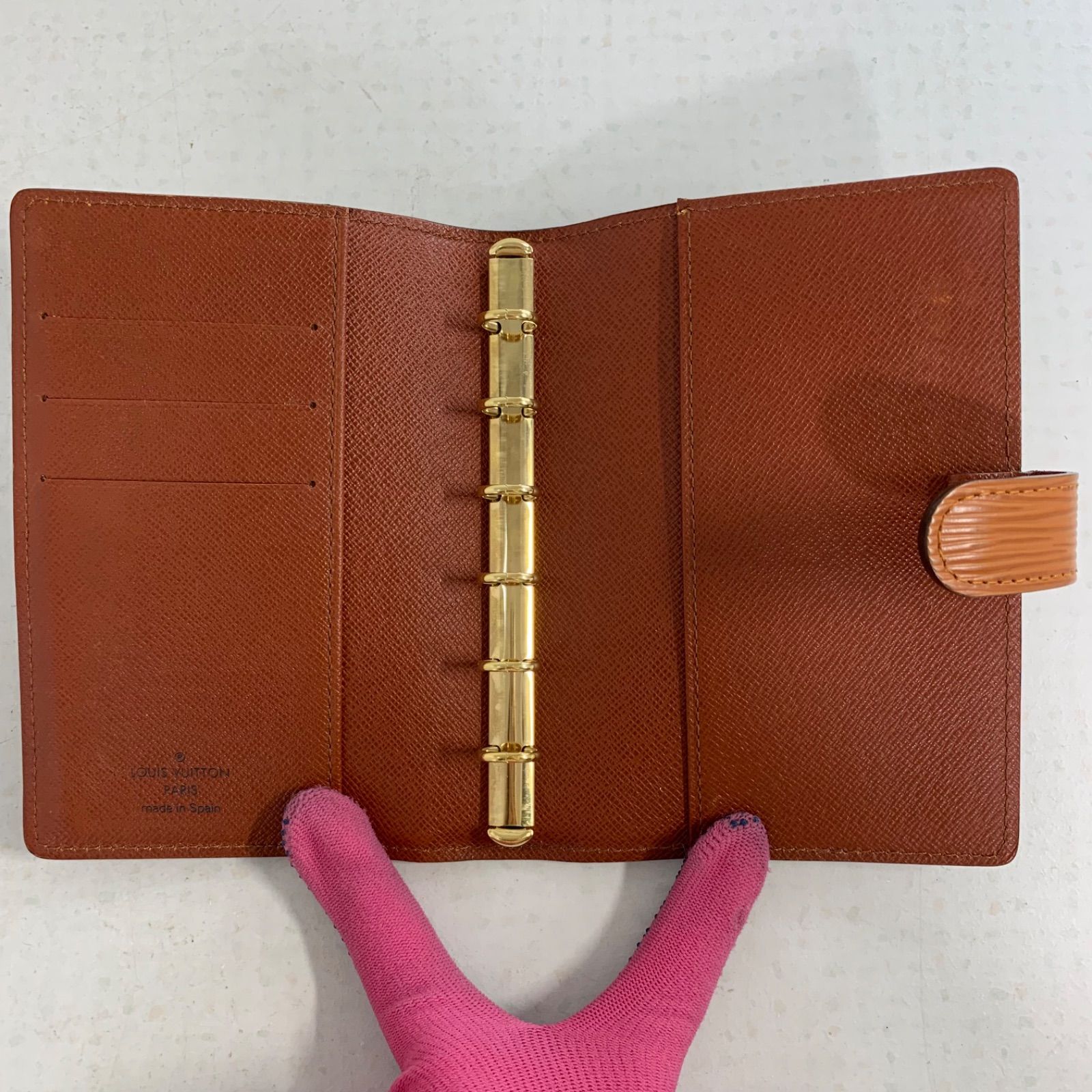 LOUIS VUITTON ルイ・ヴィトン 手帳カバー エピ レディース