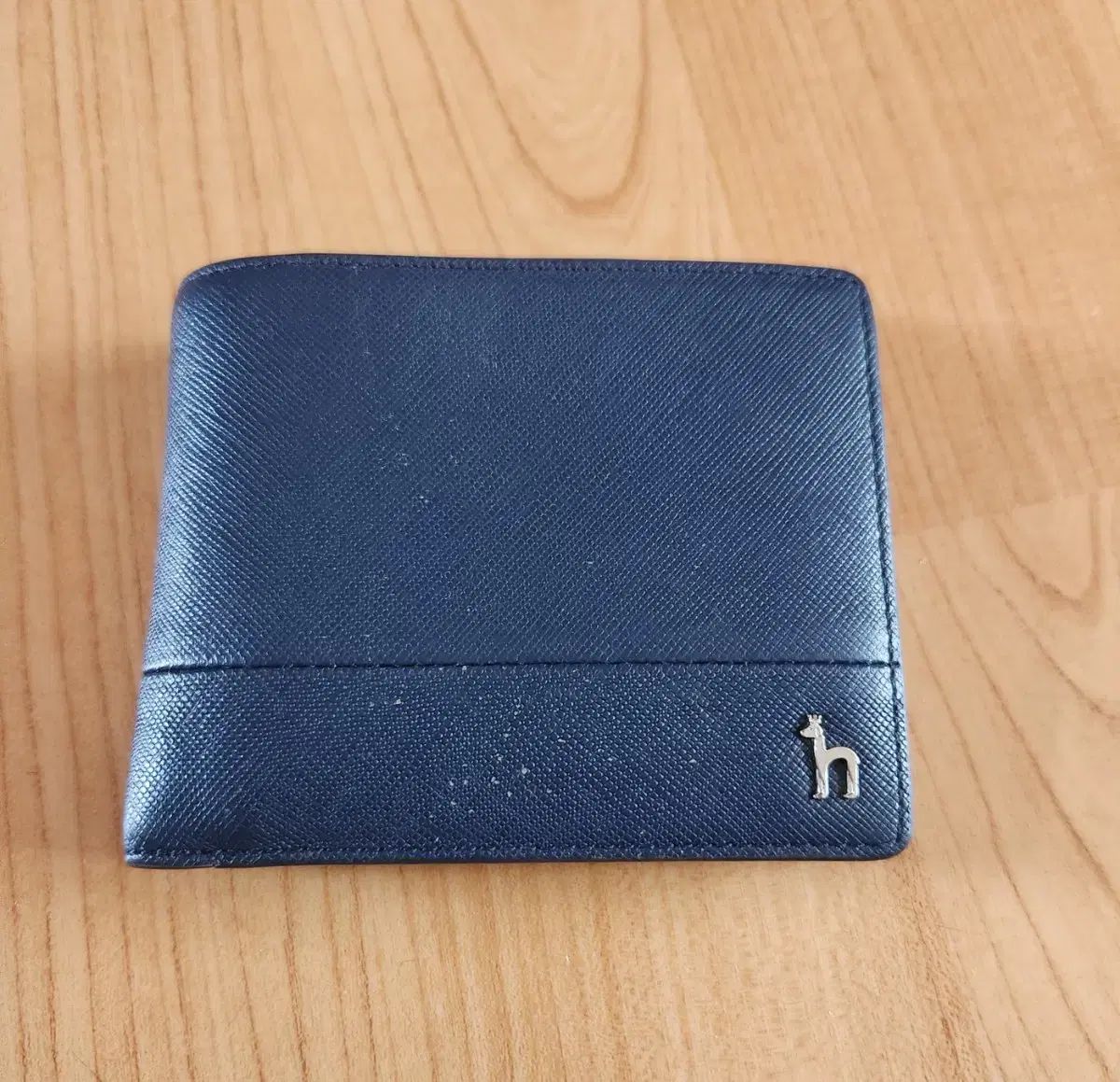 【HAZZYS】 本革 二つ折り財布 HAZZYS(へジス) メンズ 二つ折り財布 - メルカリ