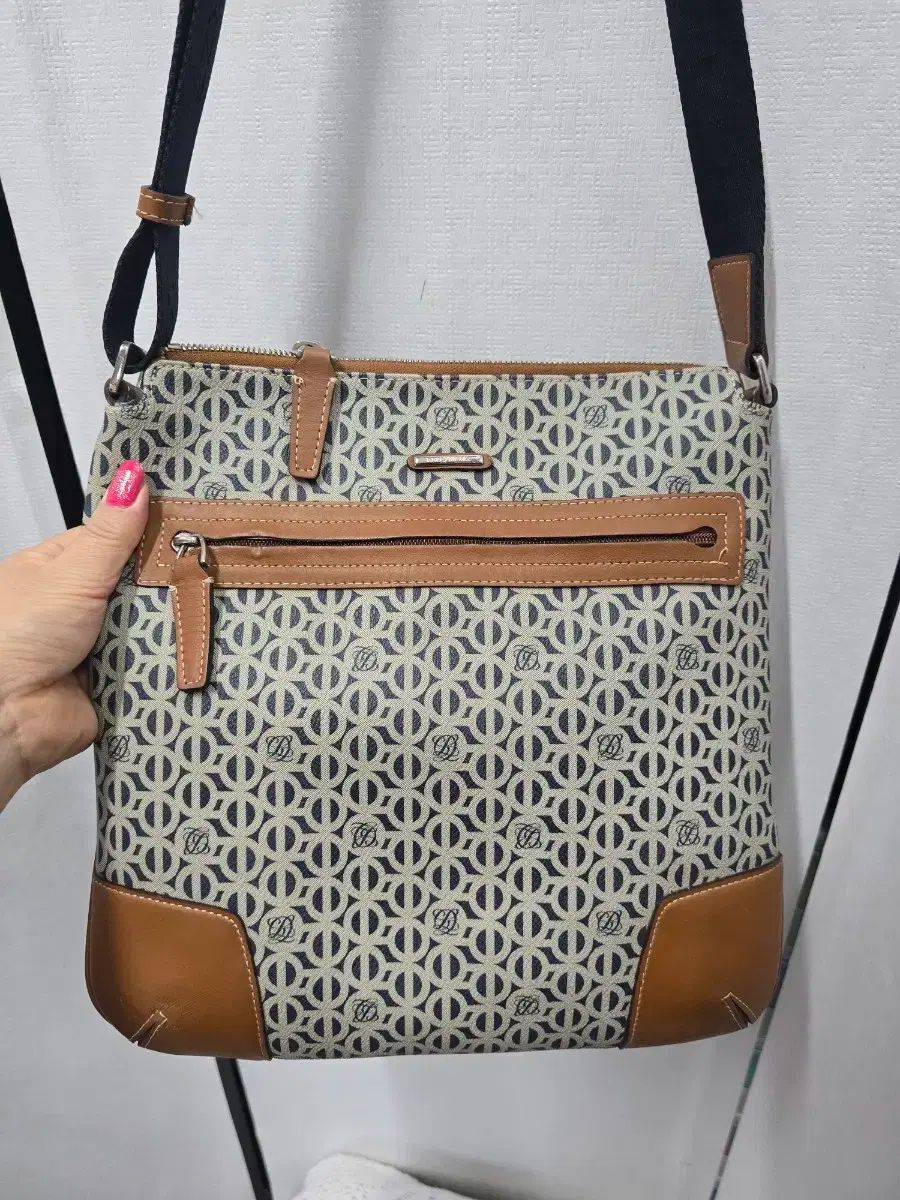 ルイガトーズ メッセンジャーバッグ