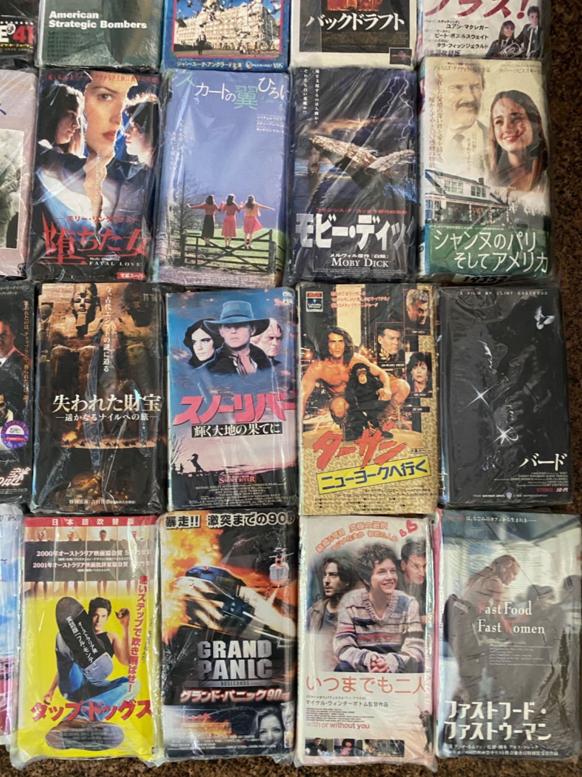 ① VHS 71本まとめ売り 洋画 海外映画 ジャンル色々 - メルカリ