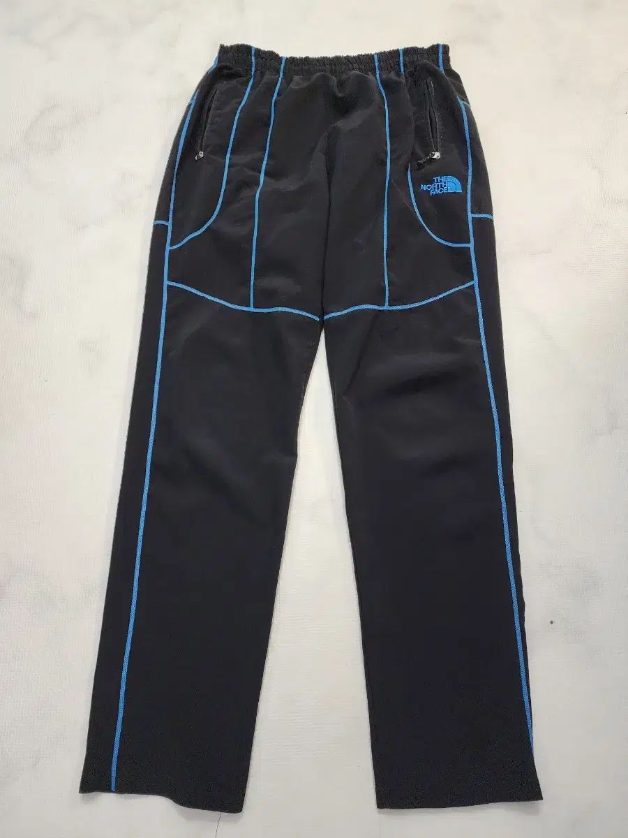 【雷市場（ポンジャン）商品韓国直送】 THE NORTH FACE(ザノースフェイス) トレーナー パンツ ( L ）