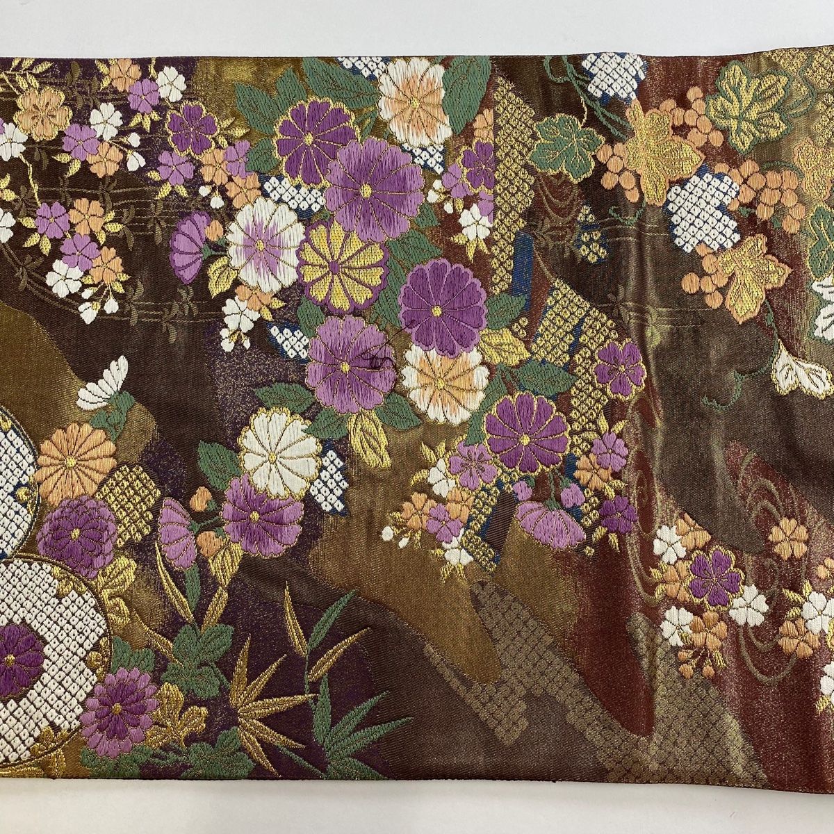 袋帯 美品 名品 じゅらく 落款 菊 枝垂れ桜 金糸 箔 焦茶色 六通