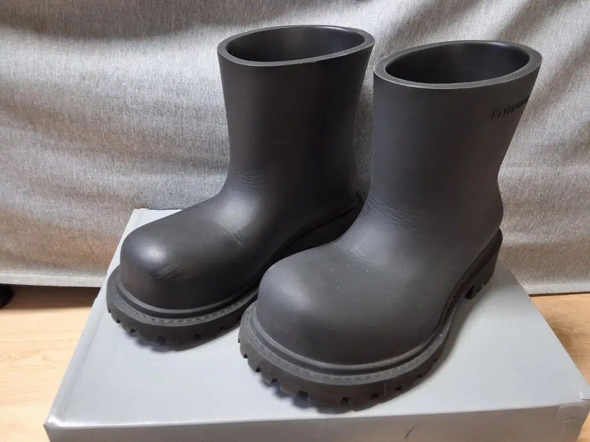 BALENCIAGA バレンシアガ ステロイド ビューティ 40