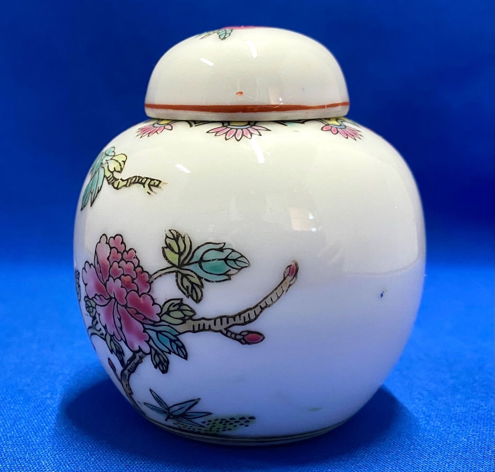 中国　民国期　粉彩花鳥紋茶入　小壺　天津豫盛號出品　送料込み0926 中国 民国期 粉彩花鳥紋茶入 小壺 天津豫盛號出品 送料