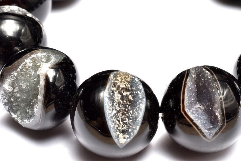 2025年冬【法人向けお歳暮】 1点物】大珠◇笑口ジオード サードオニキス 19.5-20mm アクセサリー