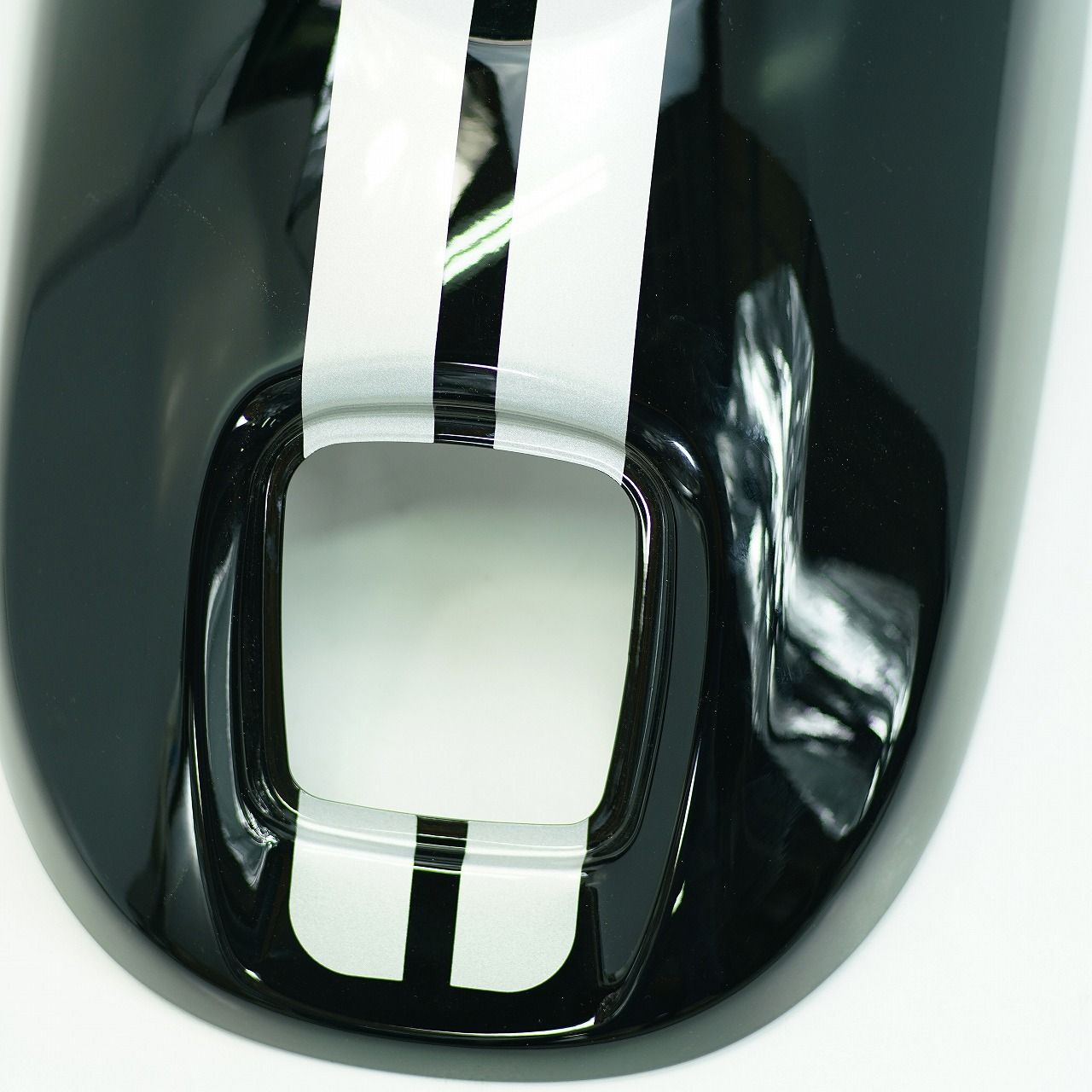 ハーレー V-ROD VRSCDX ナイトロッド 07-11年 新車外し リアフェンダー 白ストライプ 59823-08CRL