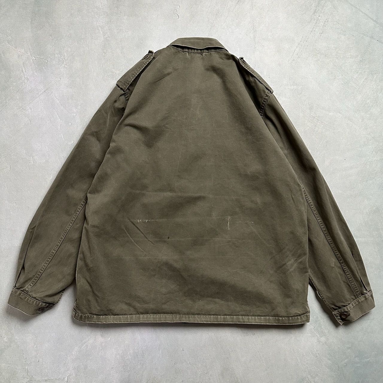 ベルギー軍 コットンフェード ミリタリージャケット エポレット付き 