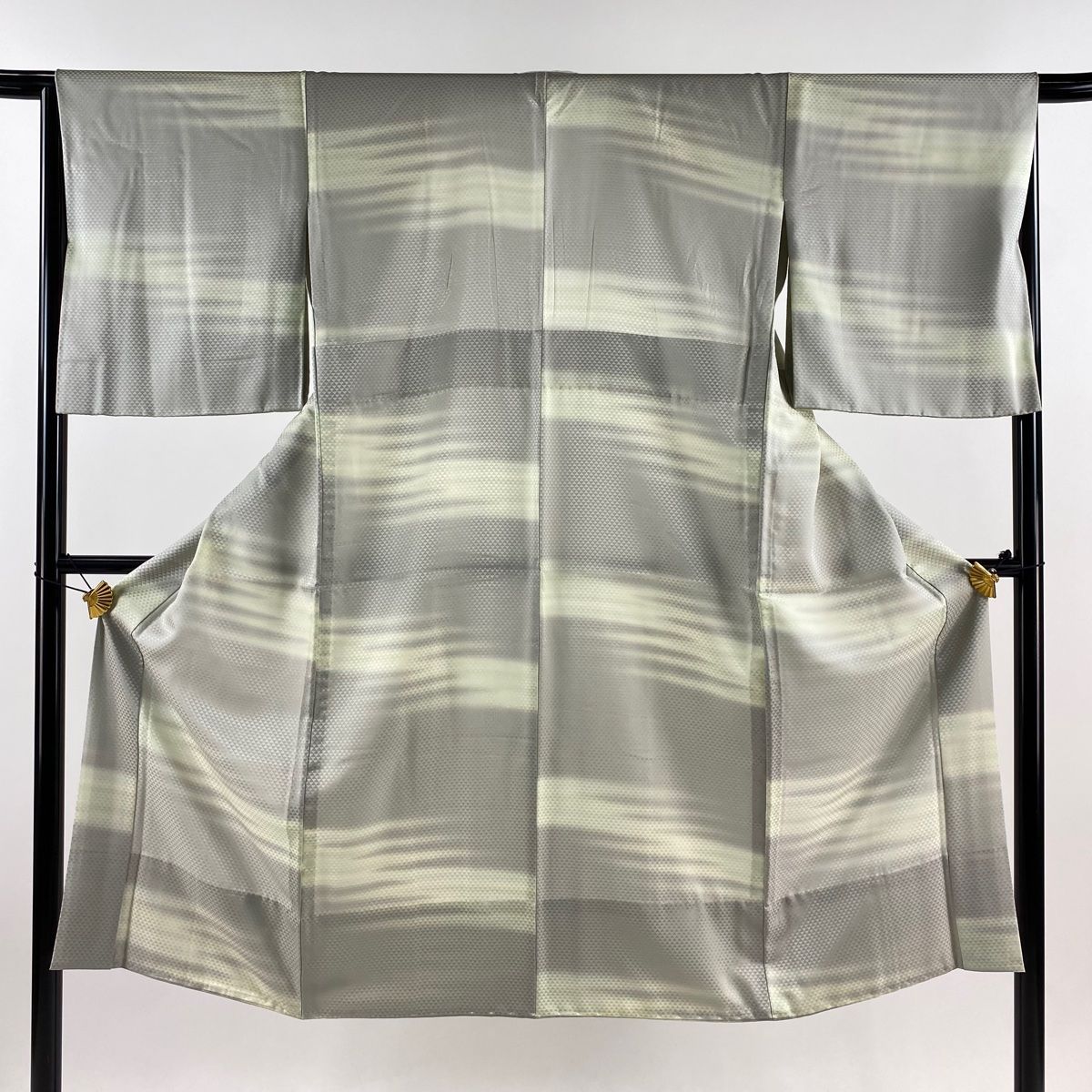 長襦袢 身丈131.5cm 裄丈65cm M 霞 地紋 ぼかし 灰色 正絹 秀品