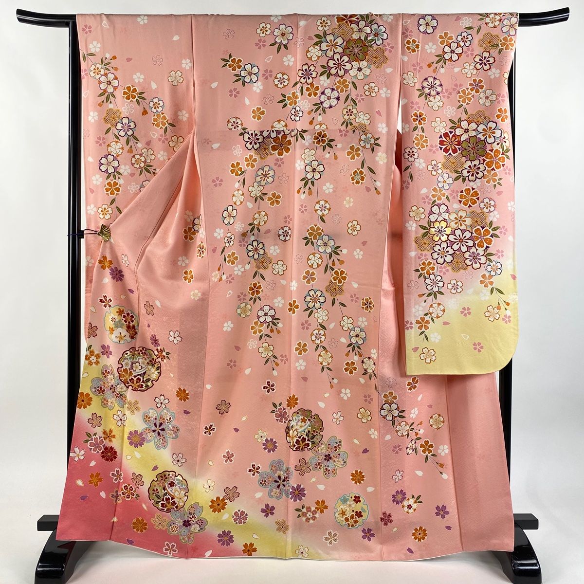 振袖 身丈167cm 裄丈66cm M 袷 雪輪 桜 金糸 金銀彩 ピンク 正絹