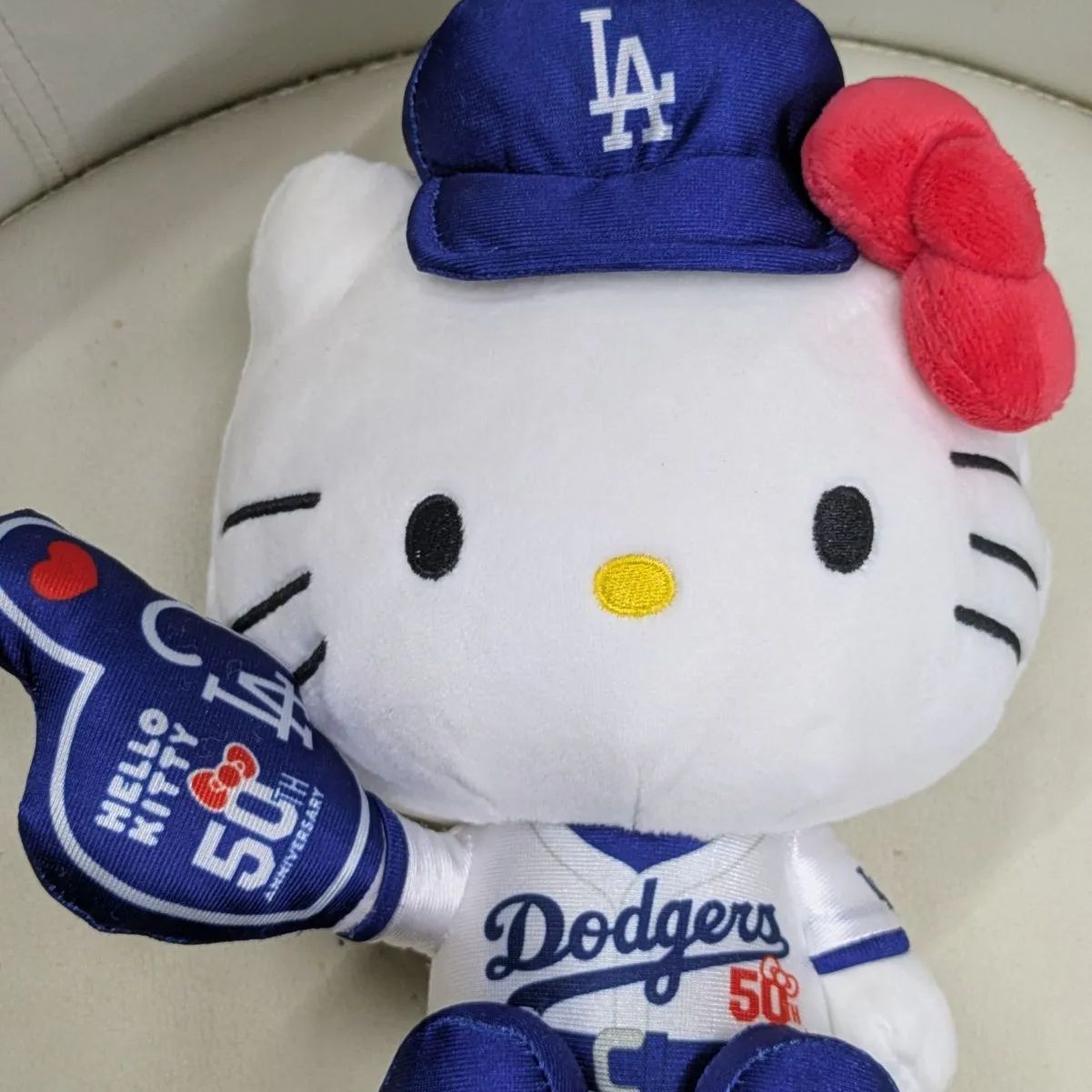 セール 一番安い 非売品・限定品】LAドジャーズ ハローキティ コラボぬいぐるみ 記念グッズ
