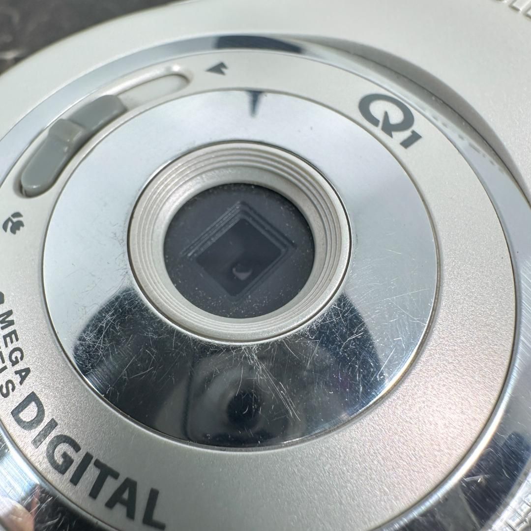 激レア】FUJIFILM ハローキティ Q1 digital 単3電池駆動