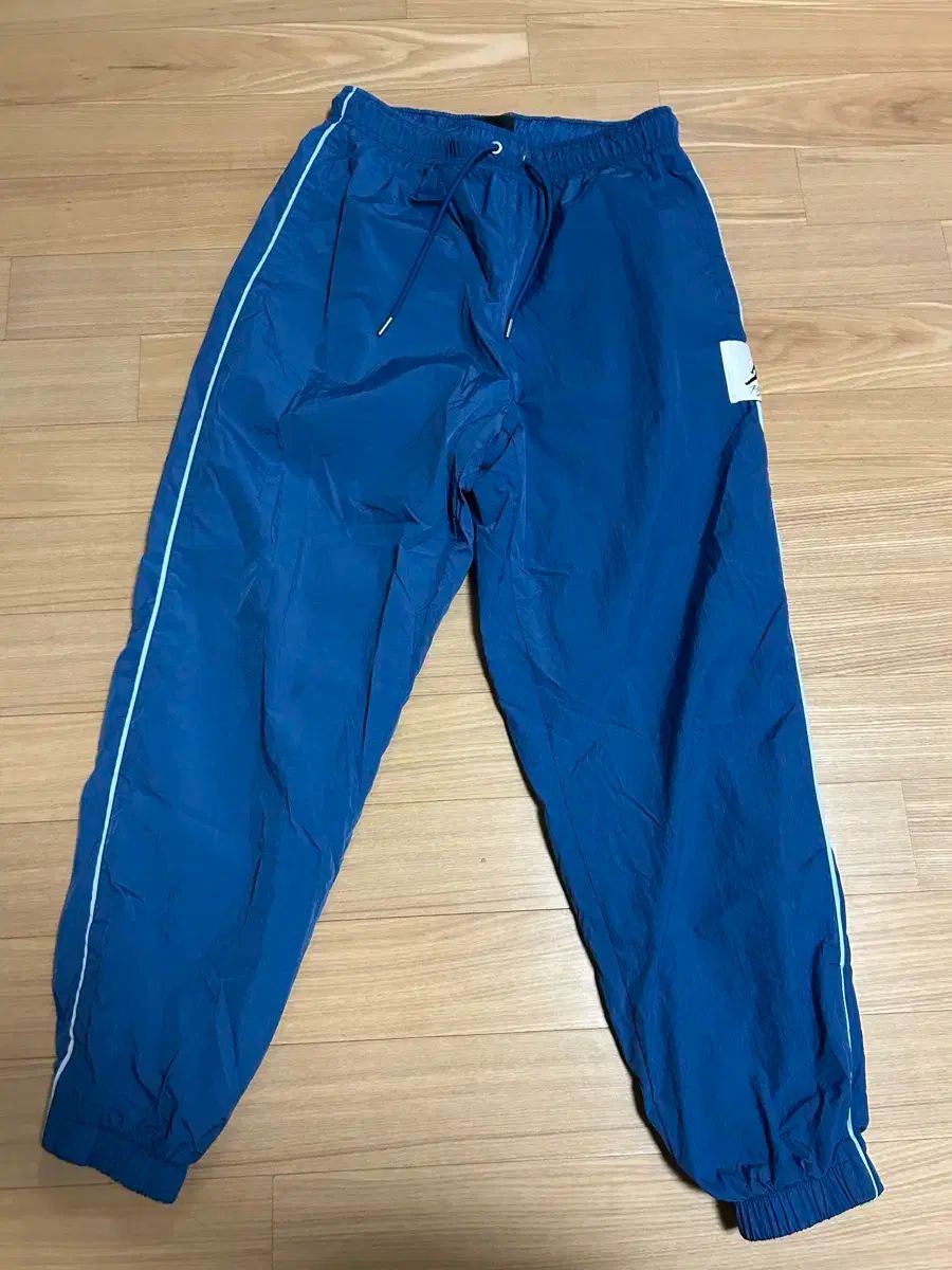 ジョーダン ESSENTIALS エッセンシャルズ ウォームアップ パンツ 本当 青