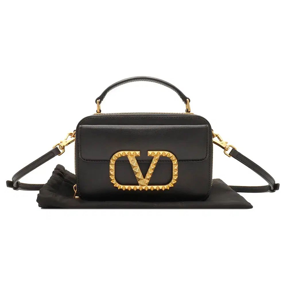 Valentino(ヴァレンティノ) ブラック カーフレザー ロックスタッズ V 