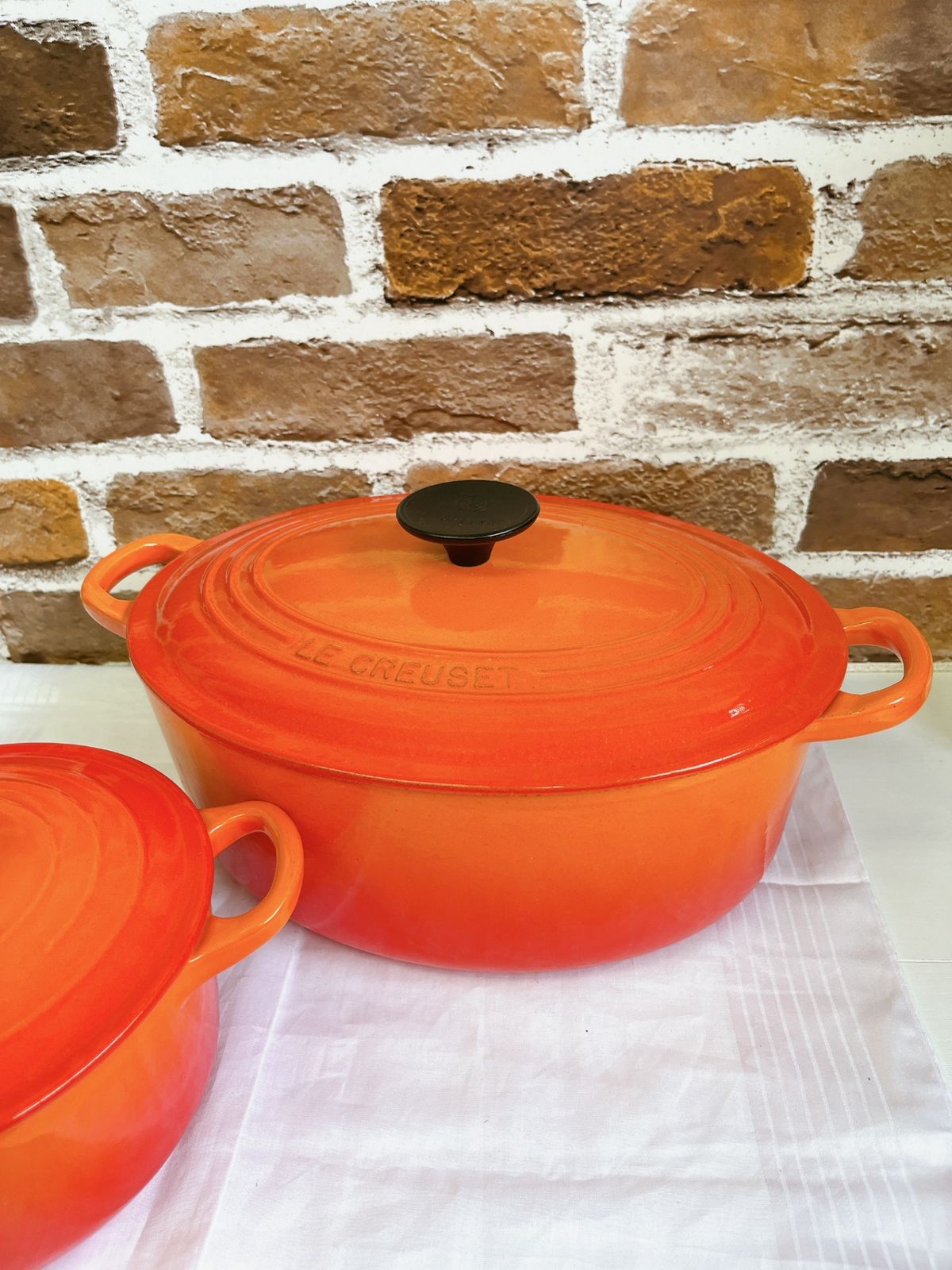 LE CREUSET/ルクルーゼ　ココットオーバル＆ココットロンド　27cm＆16㎝セット　オレンジ