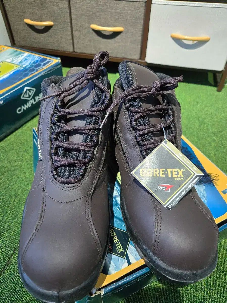 安全靴 GORE-TEX