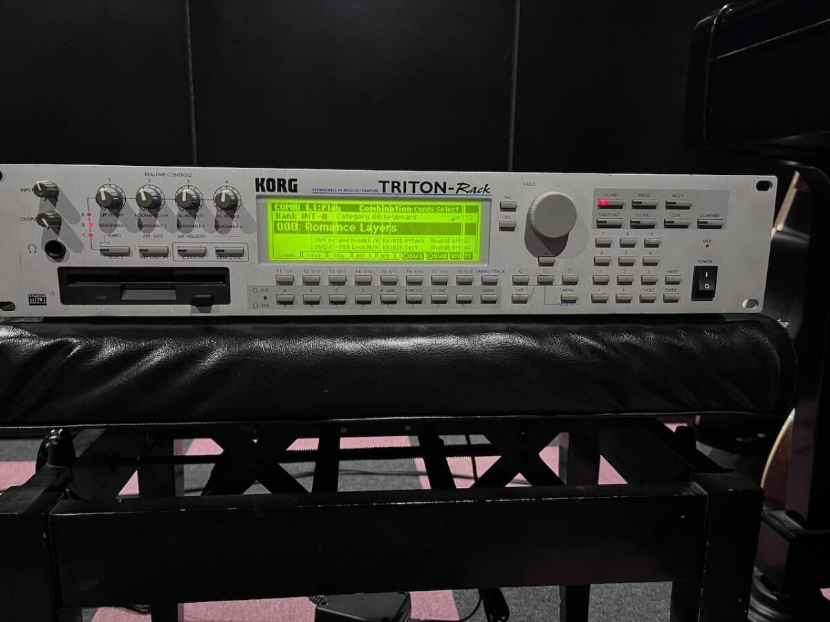 【中古】KORG TRITON-Rack Ver1.5.1 音源モジュール 中古】KORG TRITON-Rack Ver1.5.1 音源モジュール KORG TRITON-RACK