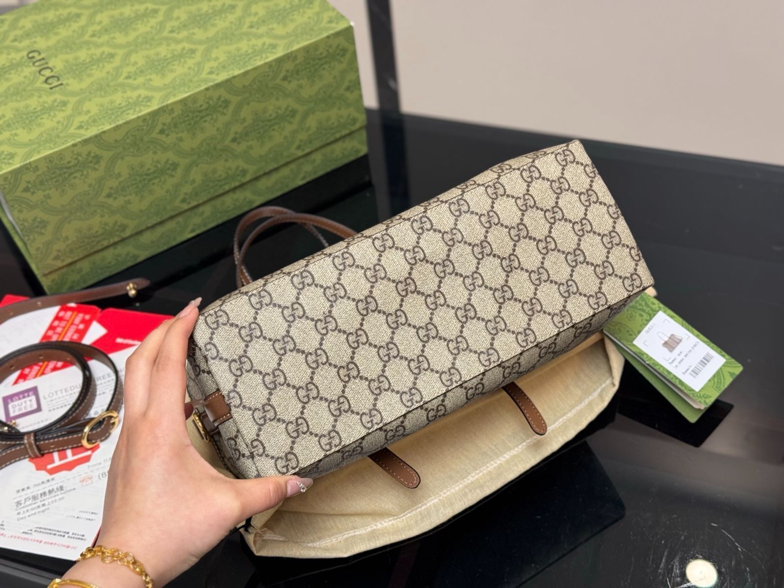 ゆうり❣️コメントで100円お値下げ❣️  GUCCI GGトートバッグ 今日特価】Gucci GG Tote Bag グッチ GG トートバッグ-MM輸入