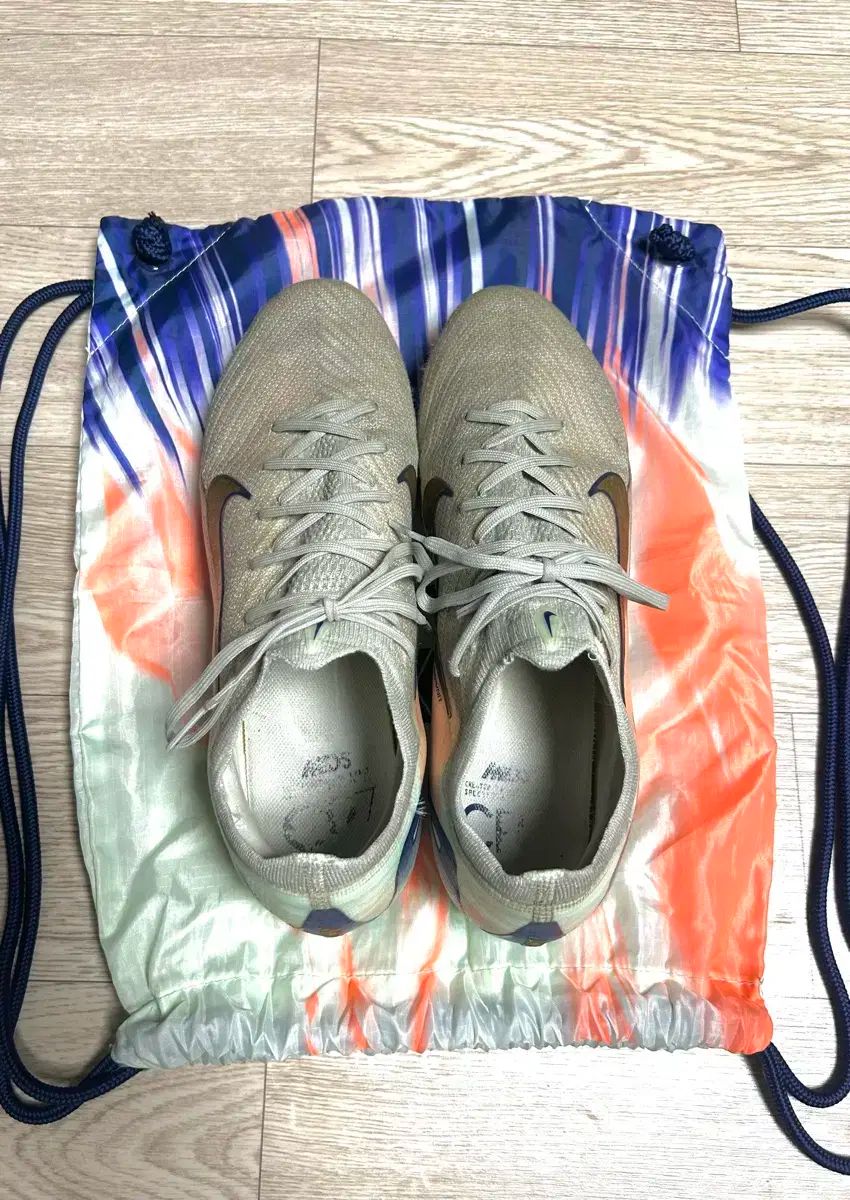 サッカーシューズ 280