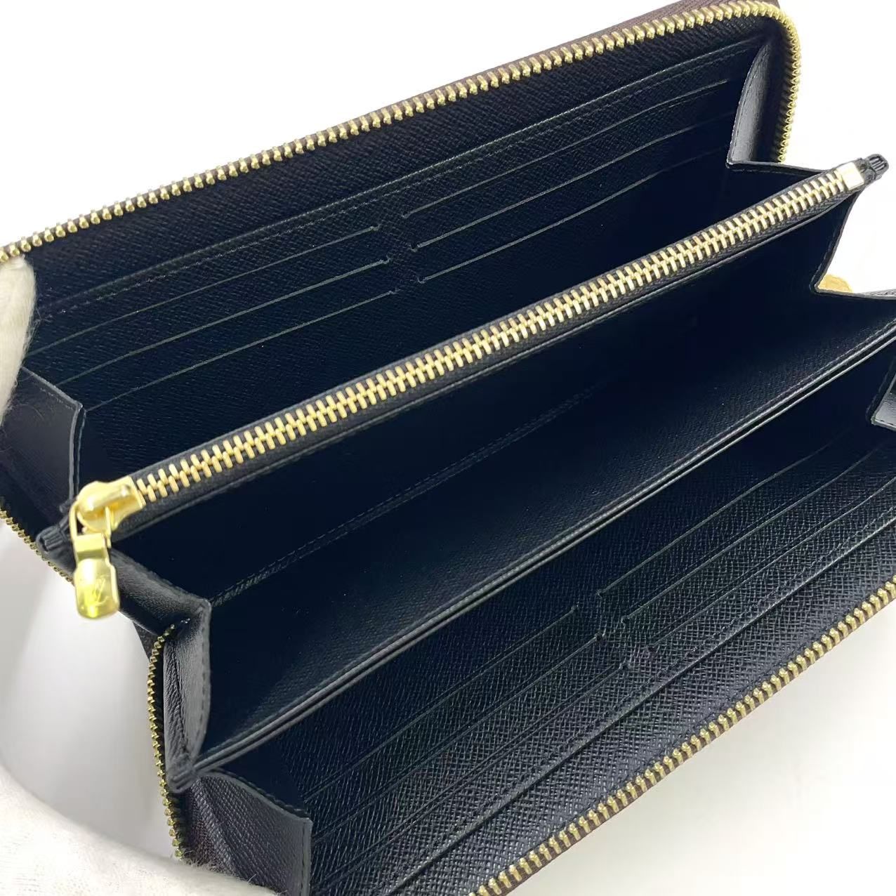 美品 ヴィトン RFID搭載 ジャイアントモノグラム ジッピー ラウンド 長財布 ルイヴィトン 長財布 ジッピーウォレット モノグラム