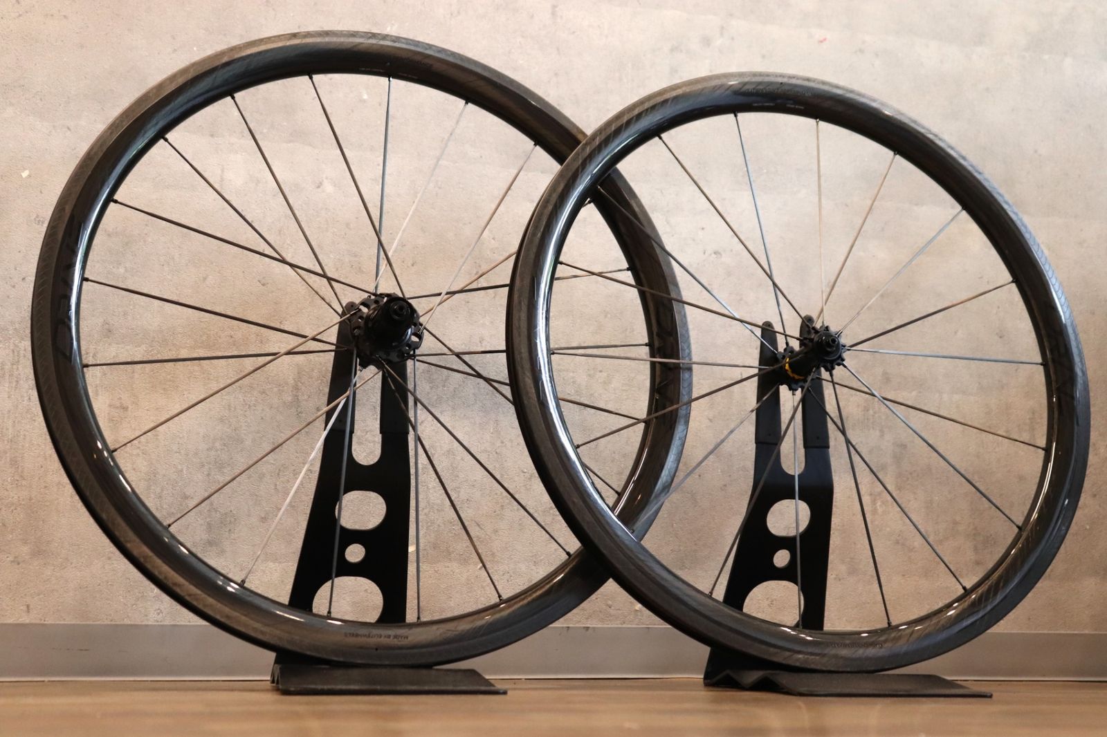 チューブレスレディ シマノ