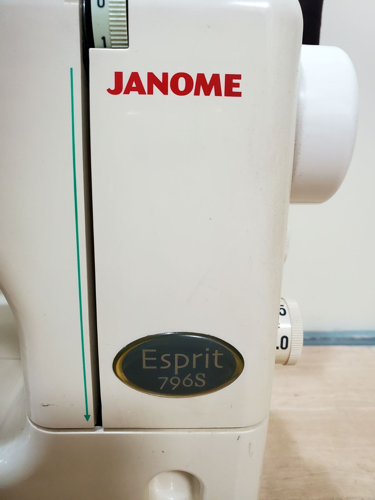 JANOME ミシン　Esprit796S型3本針4本糸カバーステッチミシン