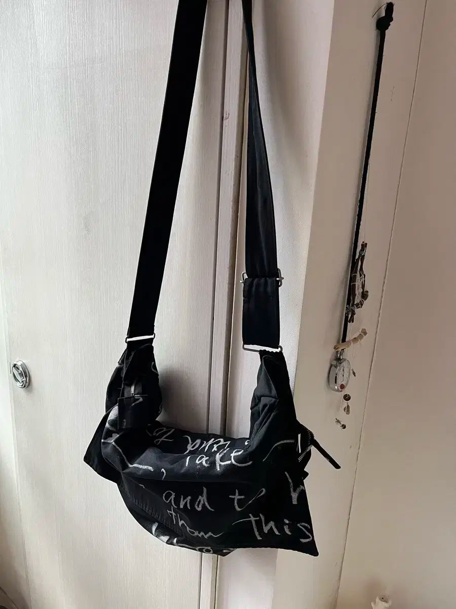 ナイキスリングバック 良品】Nike スリングバッグ オレンジ/黒 良品