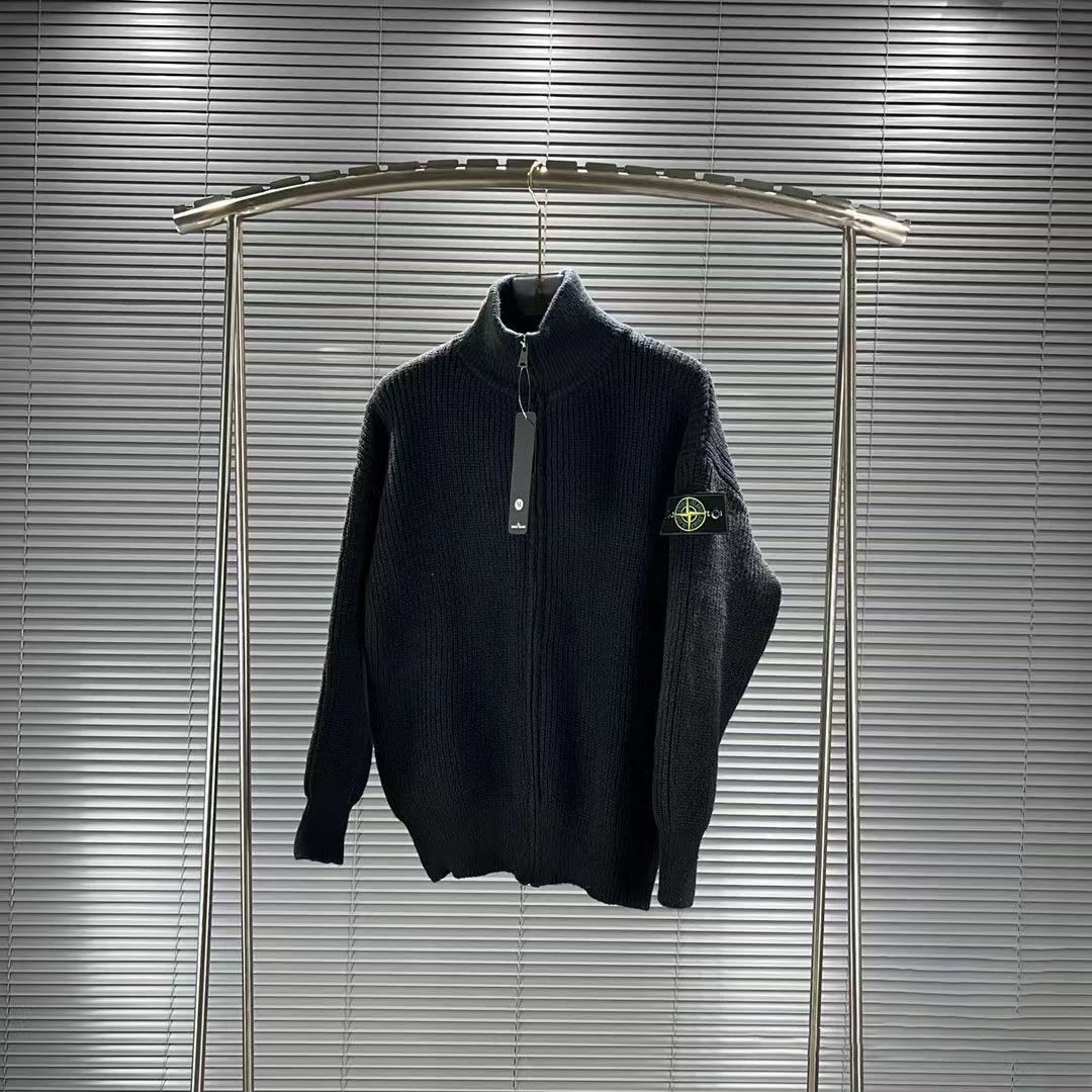 人気 STONE ISLAND ストーンアイランド　ニットジャケト