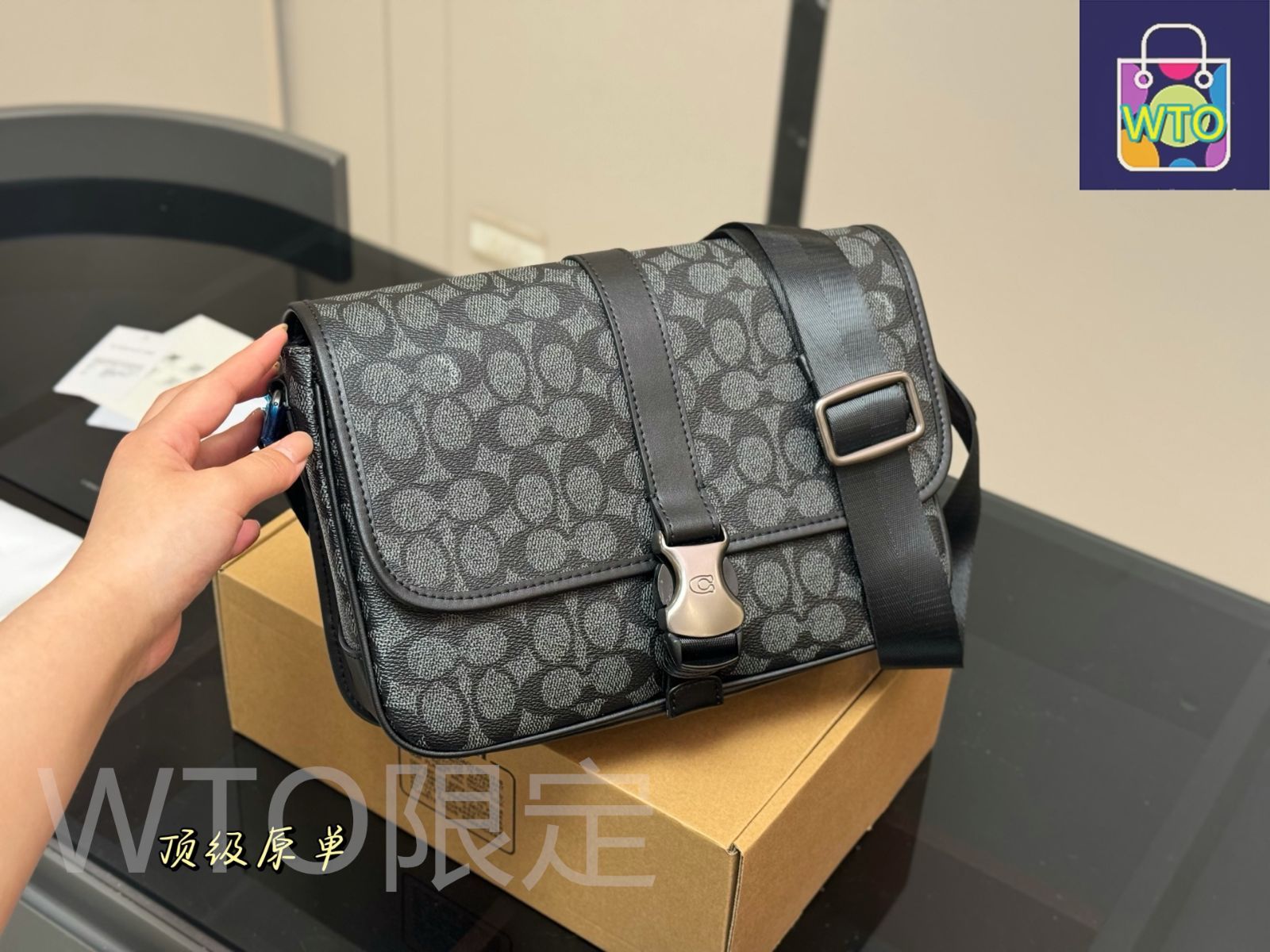 最終値下げです！　コーチメッセンジャーバッグ COACH｜【公式】ヒッチ メッセンジャー バッグ・シグネチャー