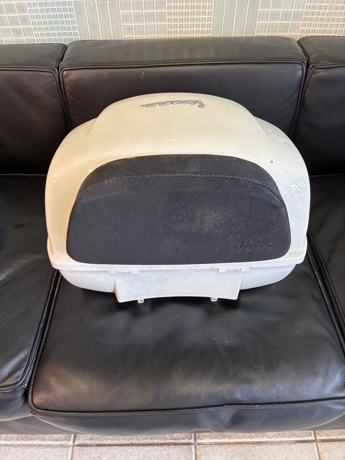 ベスパ純正LX用トップボックス