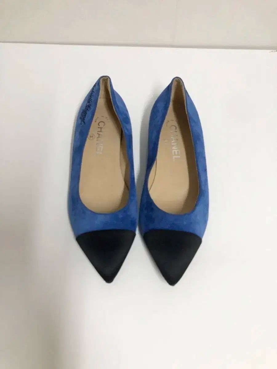 CHANEL シャネル CHANEL シャネル ツートン スウェード フラット 230サイズ