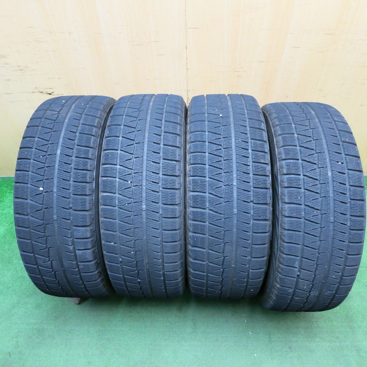 キレイ☆スタッドレス 215⁄55R17 ブリヂストン ブリザック REVO キレイ☆スタッドレス 215⁄55R17 ブリヂストン ブリザック REVO