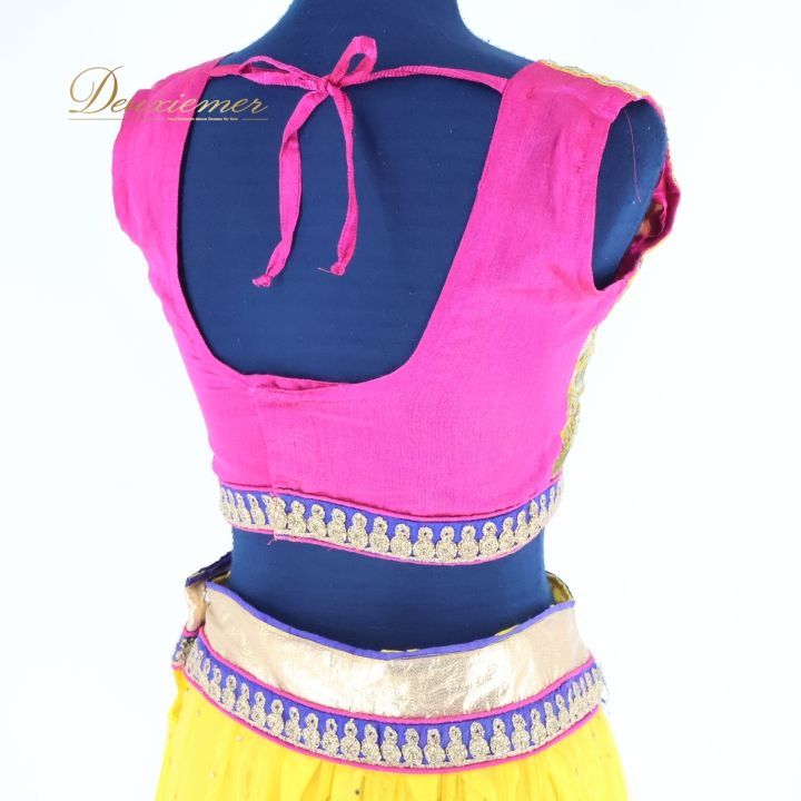 数回使用 ベリーダンス ボリウッド 衣装 上下セット イエロー系 黄色 ゴールド ラメ 柄 模様 光沢 艶 レース 練習 舞台 発表会 イベント コスチューム 黄色ドレス セットアップ 煌びやか フェスティバル 民族衣装 エスニックスタイル