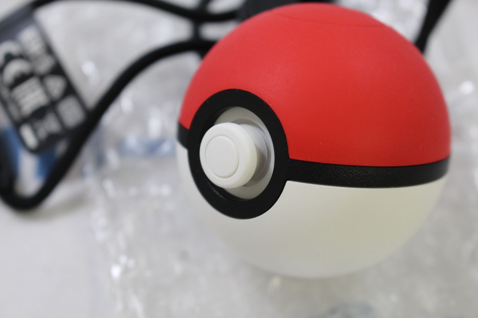 ポケットモンスター Let's Go! ピカチュウ モンスターボール Plus