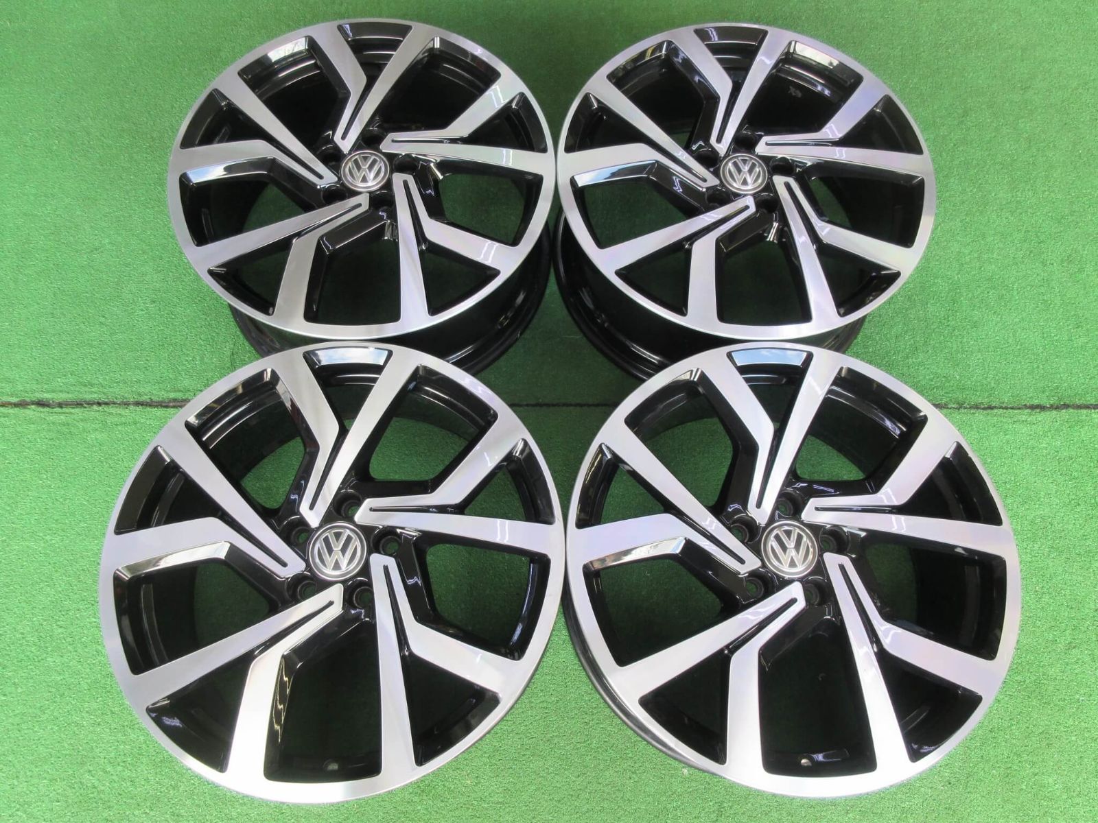 モデル ゴルフ７ＧＴＩ クラブスポーツ トラックエディション 7.5J-19 5H112 41 お探しの方是非