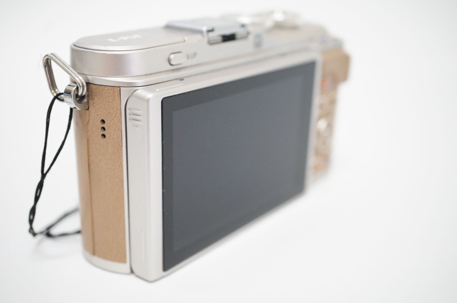 C232123)OLYMPUS PEN E-PL9 ミラーレス一眼 ボディー - メルカリ