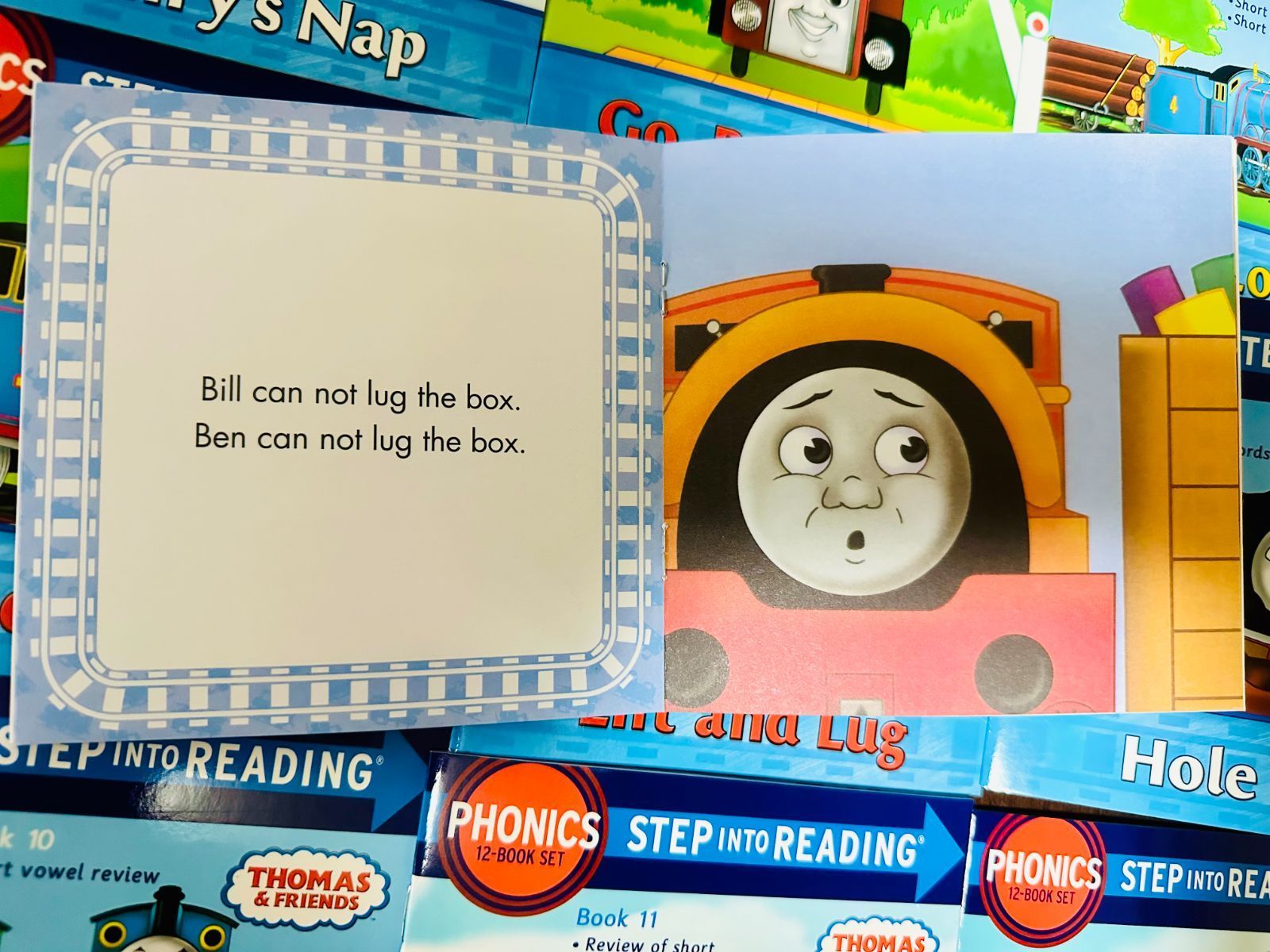 新品 機関車トーマス Thomas and friends Phoics 英語絵本