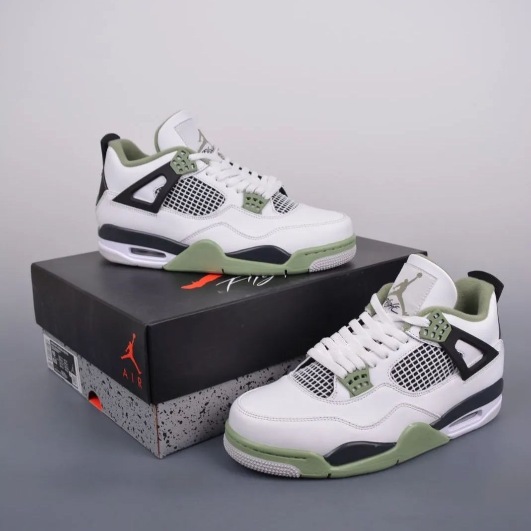 ナイキ Nike WMNS Air Jordan 4 