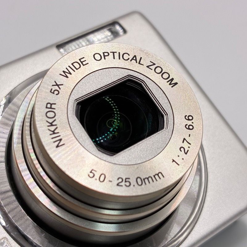 NIKON COOLPIX S570 コンパクトデジタルカメラ 美品 Nikon COOLPIX