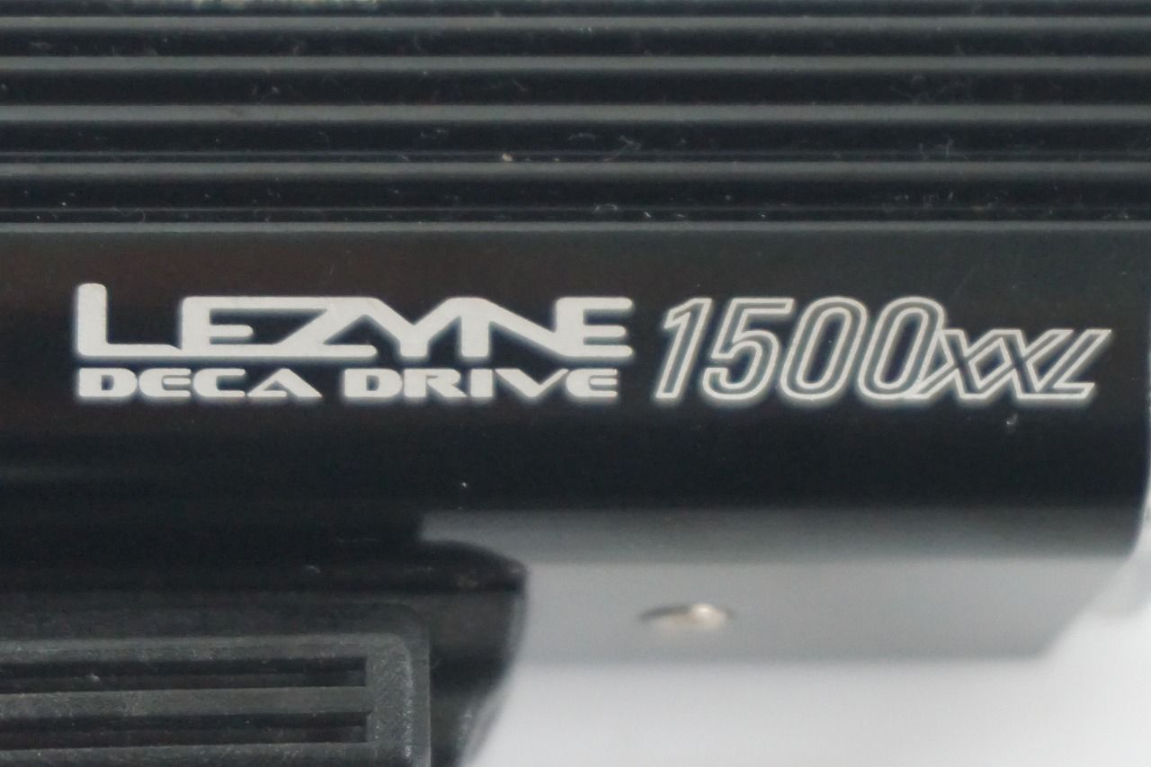 LEZYNE 「レザイン」 DECA DRIVE 1500 XXL フロントライト