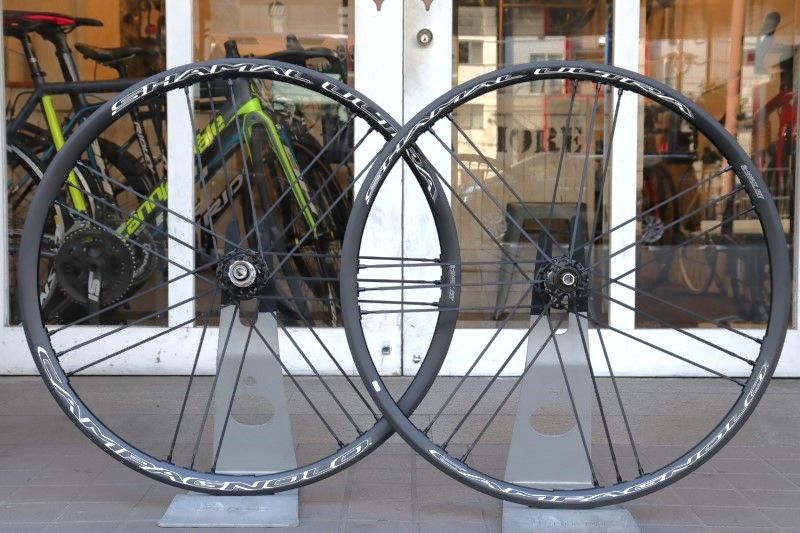 カンパニョーロ Campagnolo シャマルウルトラ SHAMAL ULTRA DB アルミ クリンチャー チューブレス ホイールセット  シマノ12/11S 【横浜店】 - メルカリ