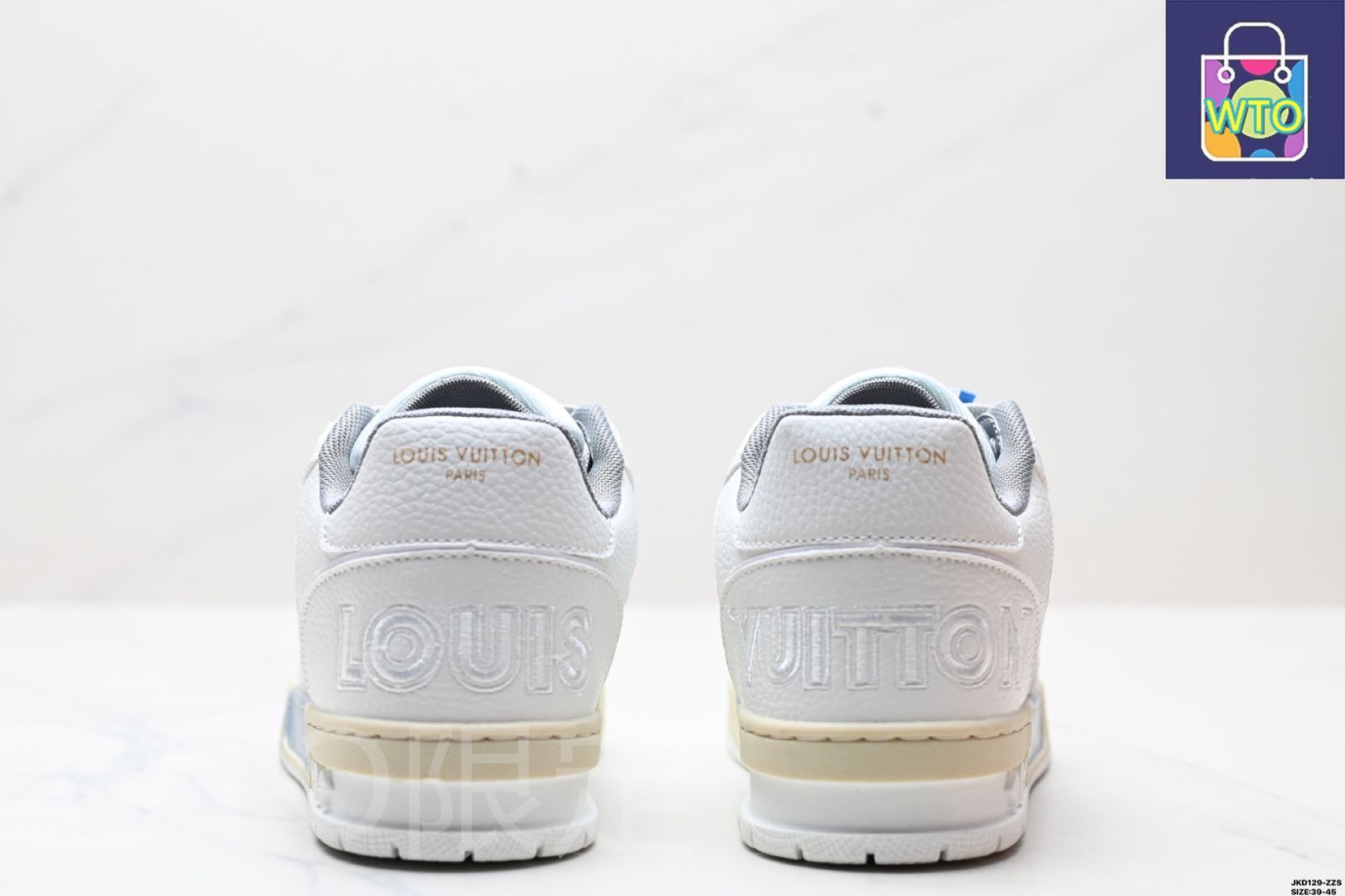 【靴で遊び心】LOUIS VUITTON★Trainer スニーカー Louis Vuitton LV Trainer スニーカー カジュアルシューズ36