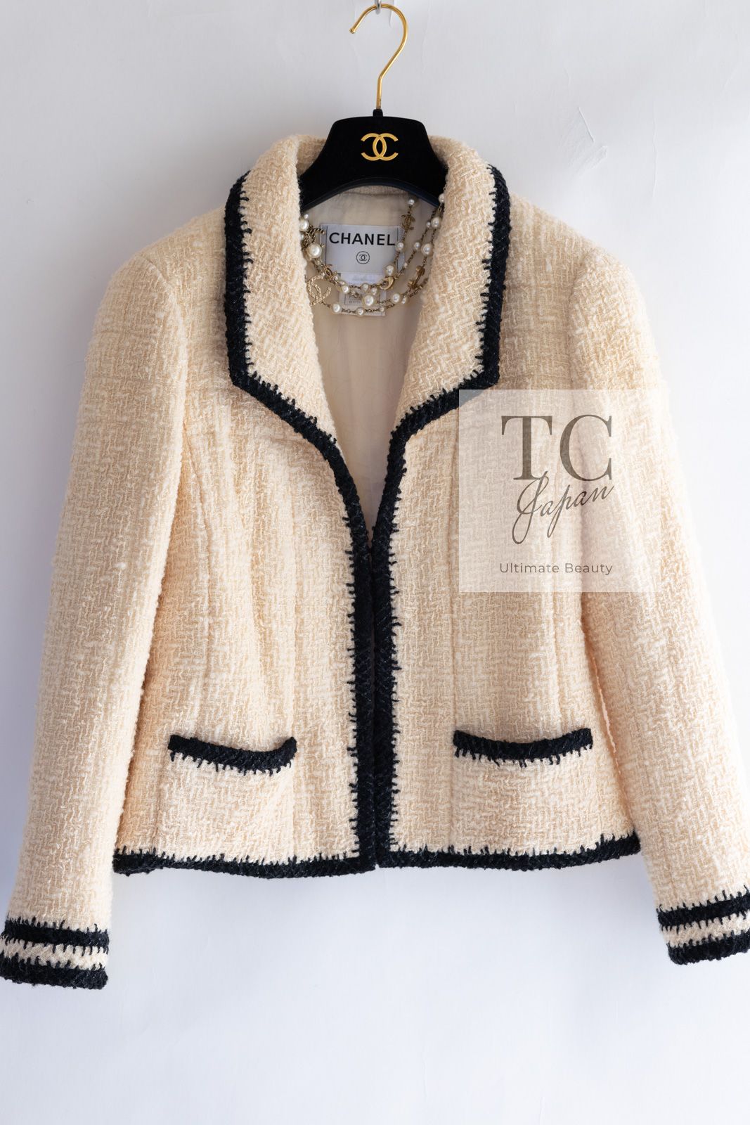 シャネル ジャケット スーツ CHANEL アイボリー ブラック