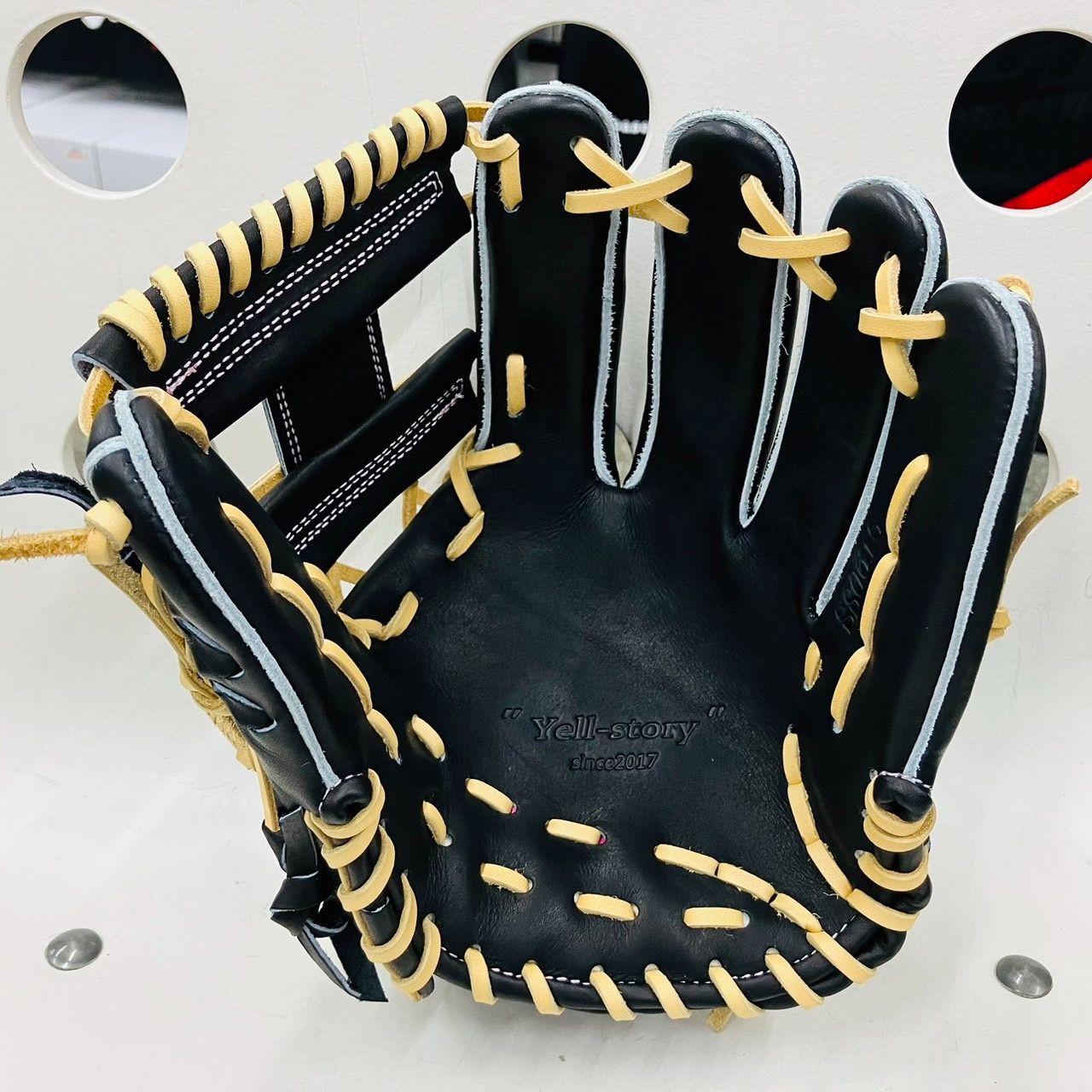 エールストーリー Yell-Story 硬式用 内野手用 SS061G ブラック エールストーリー Yell-Story 硬式用 内野手用 SS061G ブラック