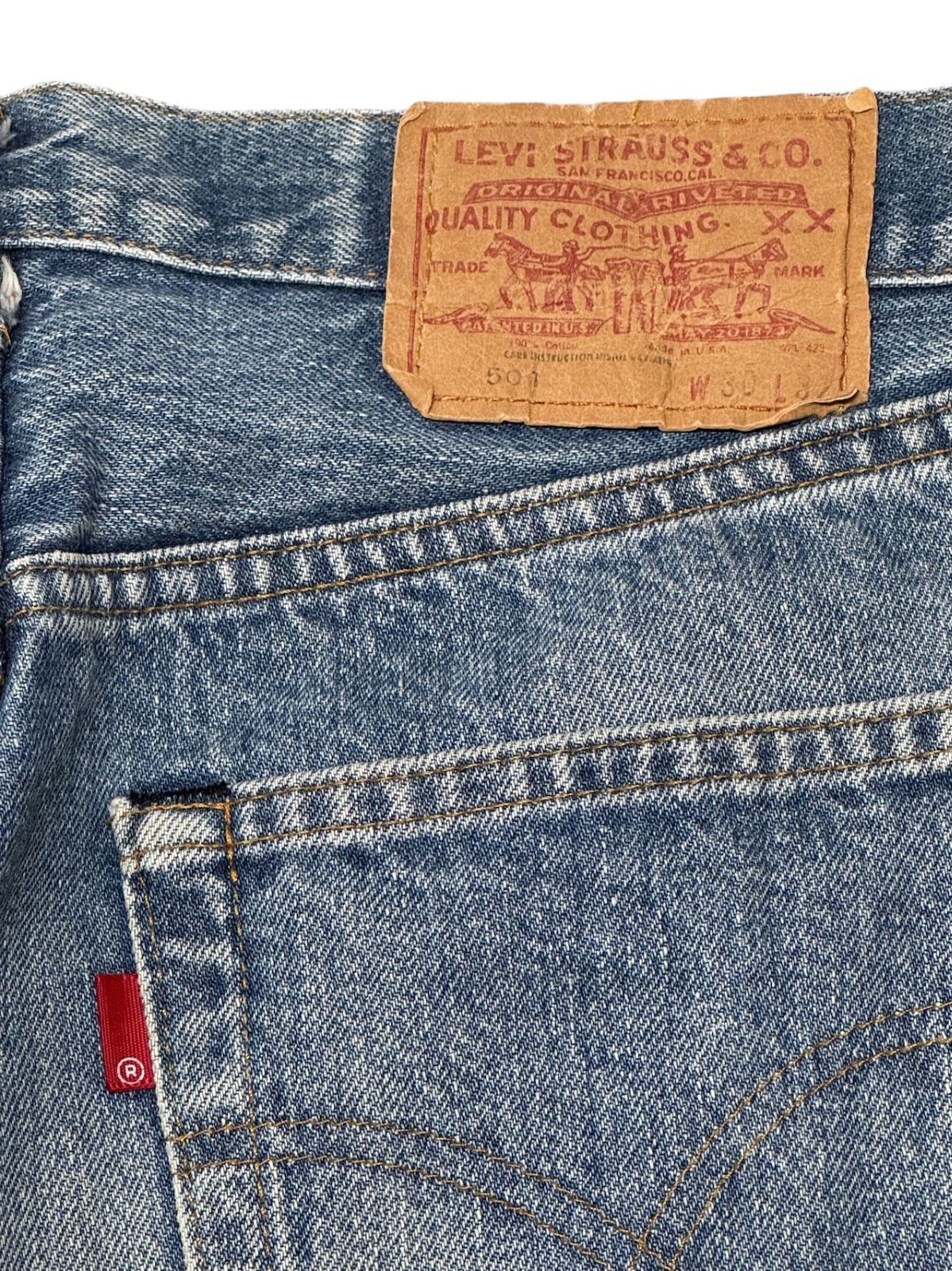 Jzzy、値下げ‼️70s Levi's 501XX 赤耳 W42 Jzzy様専用、値下げ‼️70s Levi's 501XX 赤耳 W42 - メルカリ