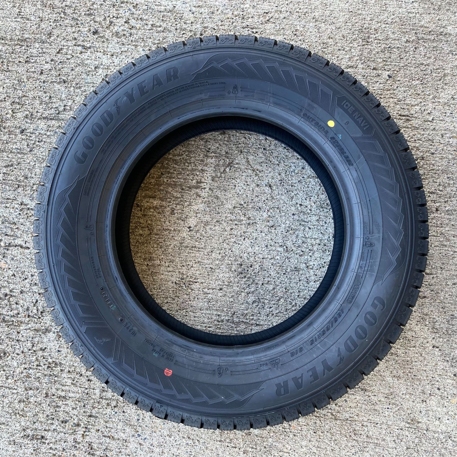 195/65R15 スタッドレス 4本セット 新品 グッドイヤー アイスナビ8 