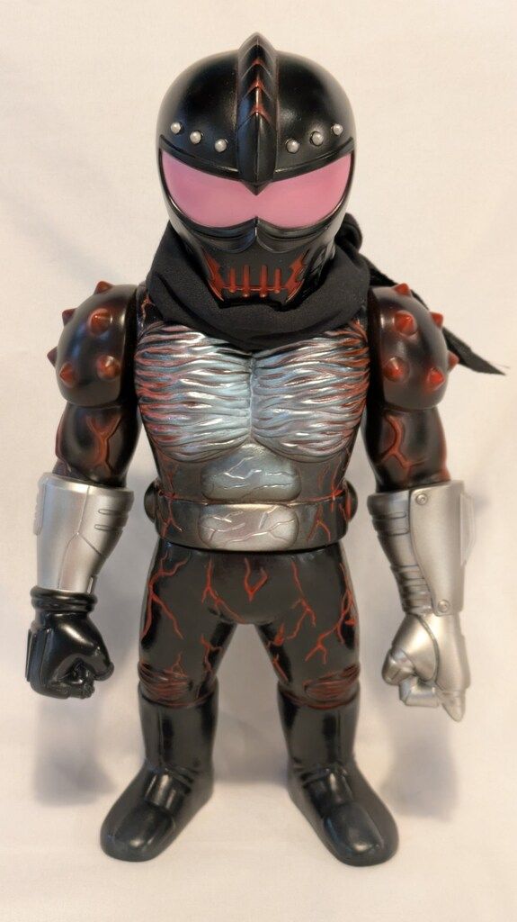 REALHEAD/CORDVIPER 真マシンサイダー 黒成型 赤/銀青塗装 ピンク目