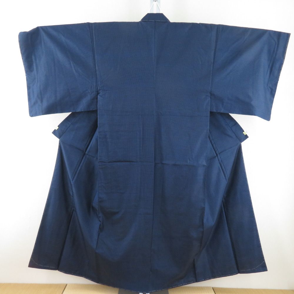 男着物 紬 亀甲 アンサンブル 襦袢セット 袷 紺青色 正絹 男性用きもの メンズ 仕立て上がり 和服 男物 カジュアル 身丈145cm 【キモノオフ野々市若松店】 着物 セット メンズ 羽織 袷 男 アンサンブル| きもの館 創美苑